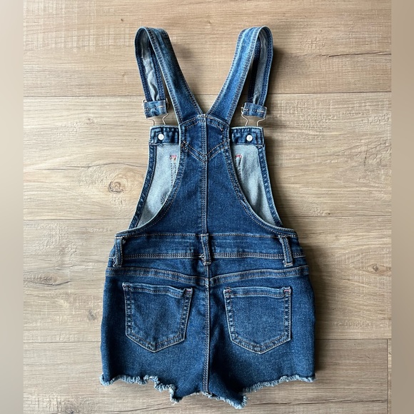 Girls Jordache Denim Short Overalls - Picture 2 of 6